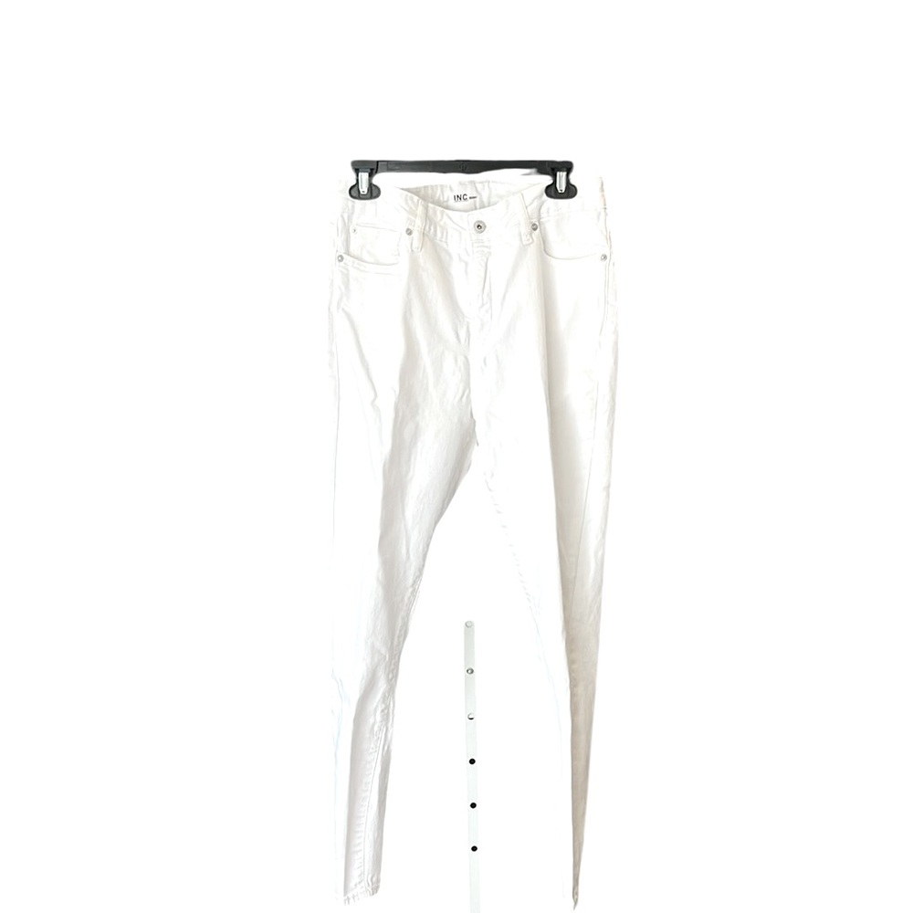 INC white skinny jeans… Size 12… Great condition😎 classic styling